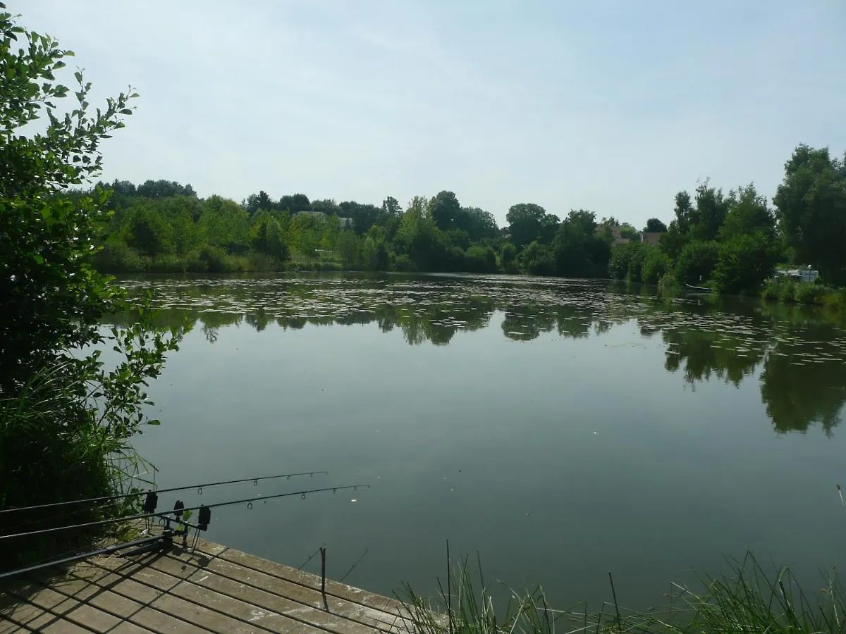 Kamp alanı Camping Du Vivier Aux Carpes Otel Paris Fransa