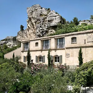 https://baumaniere.fr-provencehotel.com